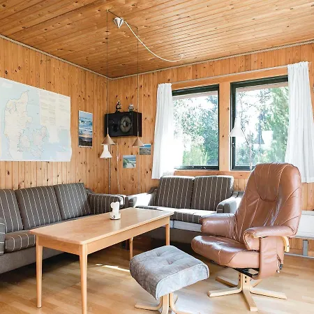 Three-bedroom Holiday In 度假居 Pandrup