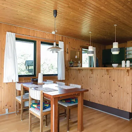 Three-bedroom Holiday In 度假居