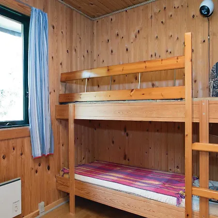 Three-bedroom Holiday In 度假居