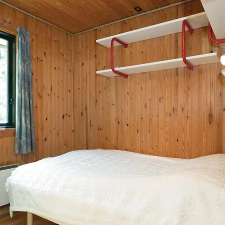 Three-bedroom Holiday In Pandrup